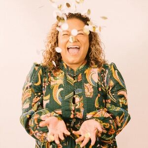 Meet your Posher, Yesenia